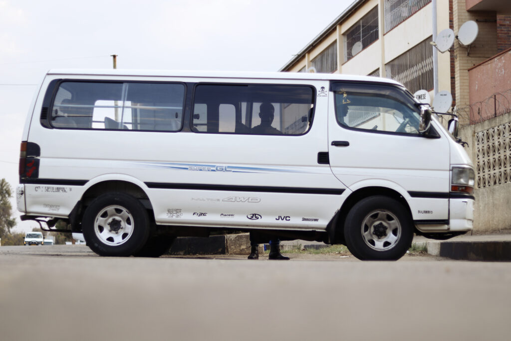 Tuverl Minibus